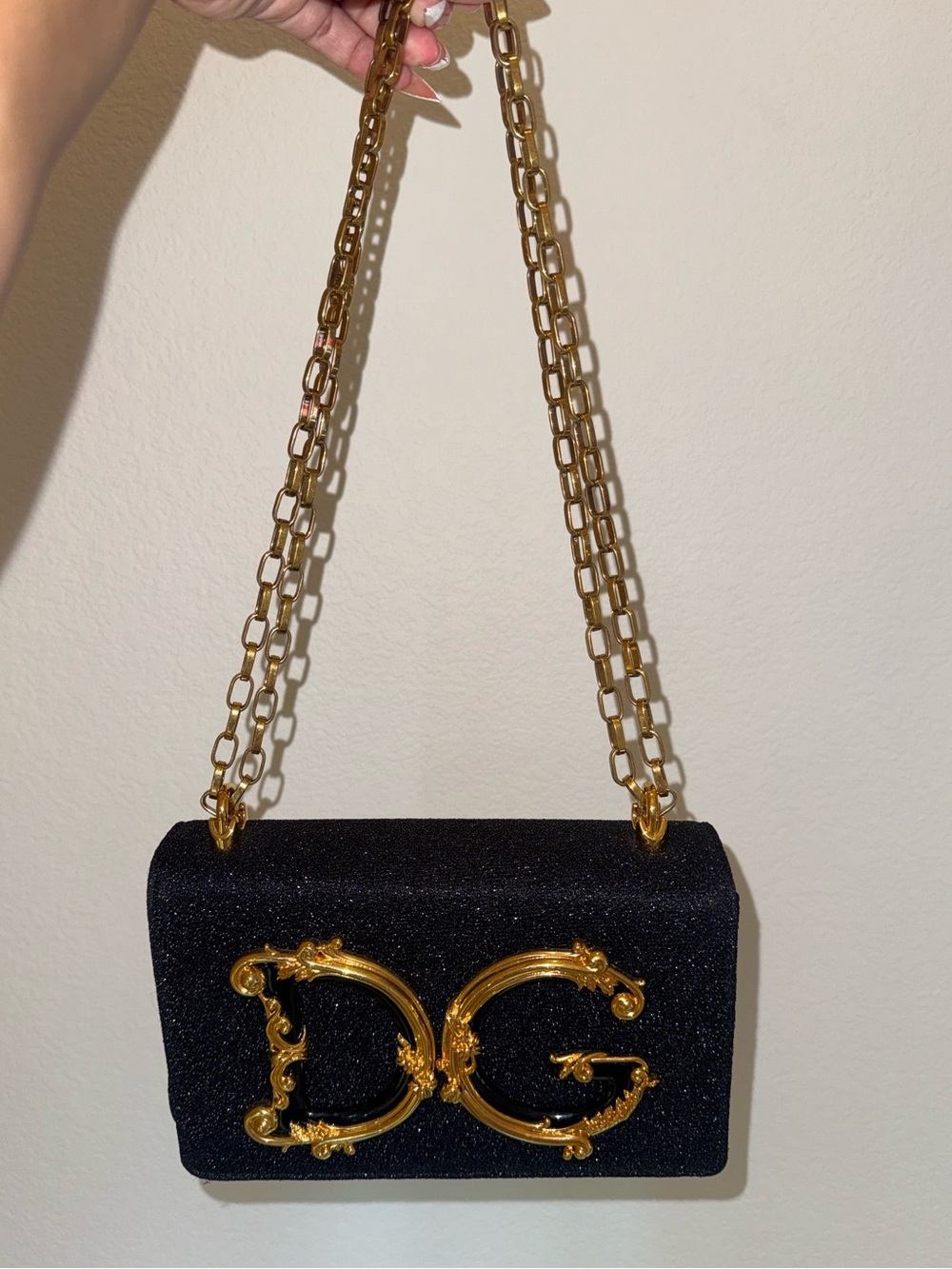 Dolce & Gabbana Black Leather Crossbody Bag with Gold DG Logo - Picture 2 of 3